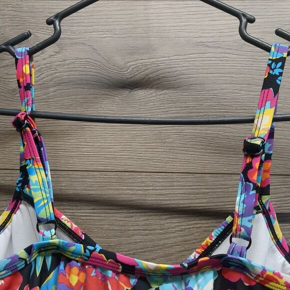 Ocean Avenue Tankini Swim Top Womens Size Medium *fits small* - Picture 6 of 9